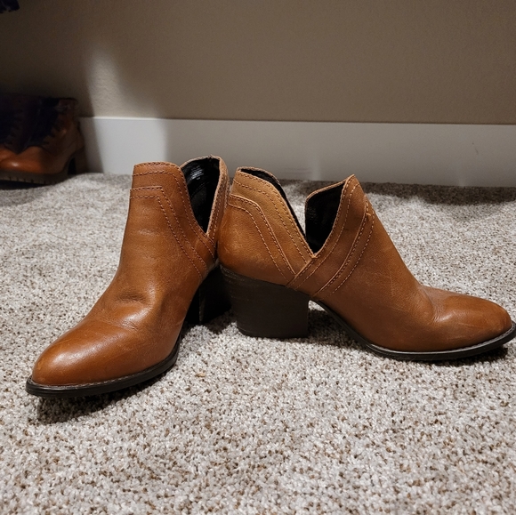 Steve Madden Shoes - Steve Madden Booties